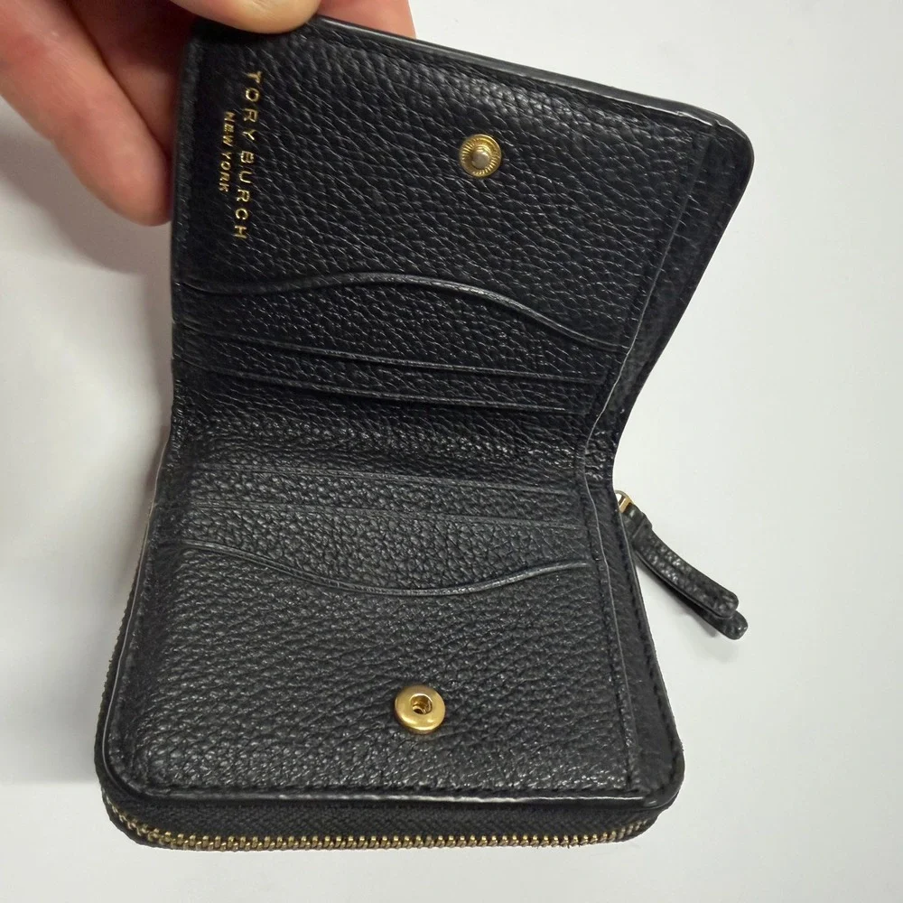 Tory Burch McGraw Bi-Fold Wallet Black Pebbled Leather Double T Logo Mini Wallet